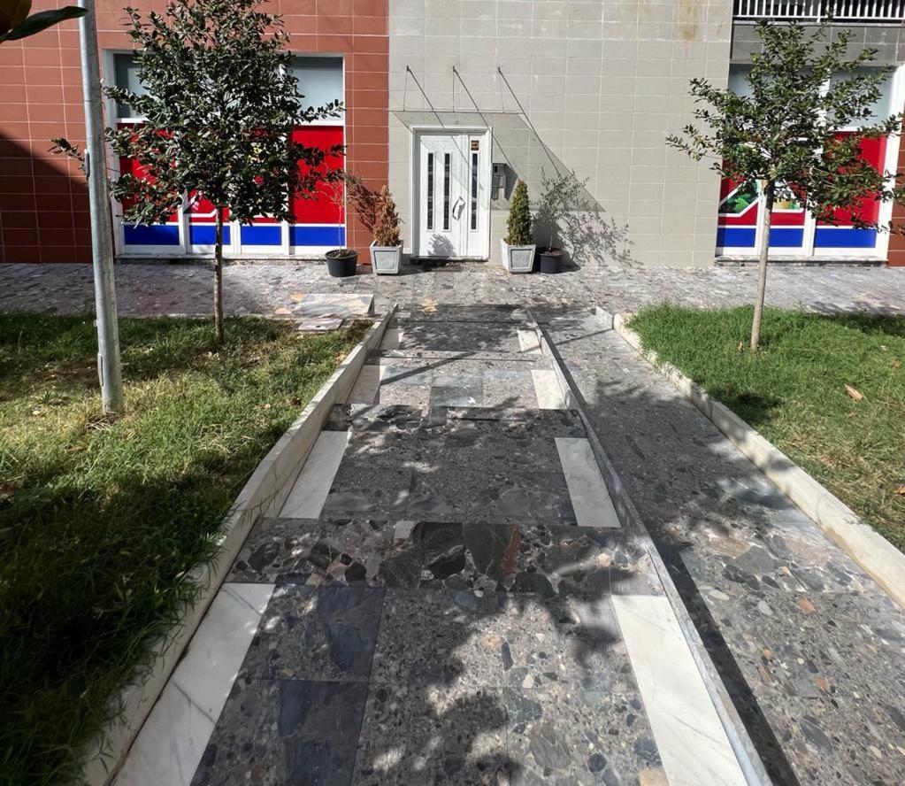 Apartamente 地拉那 外观 照片