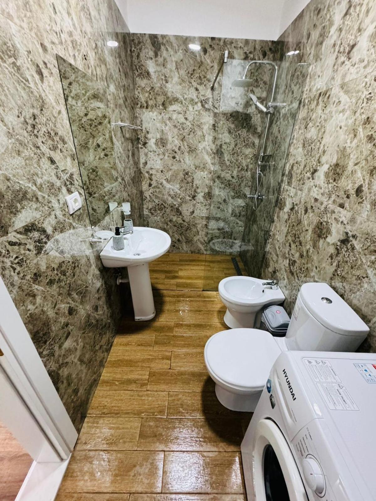 Apartamente 地拉那 外观 照片