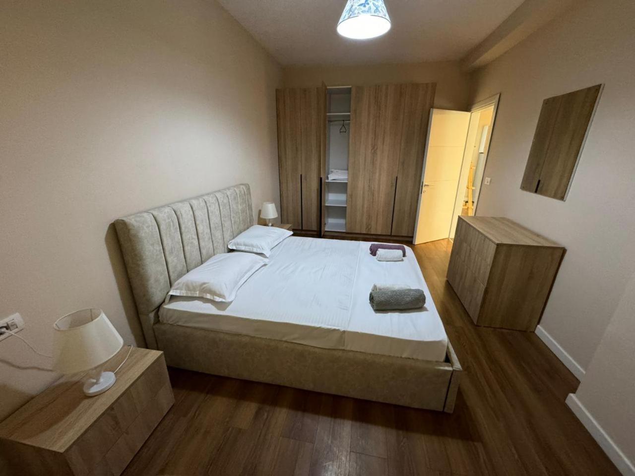 Apartamente 地拉那 外观 照片