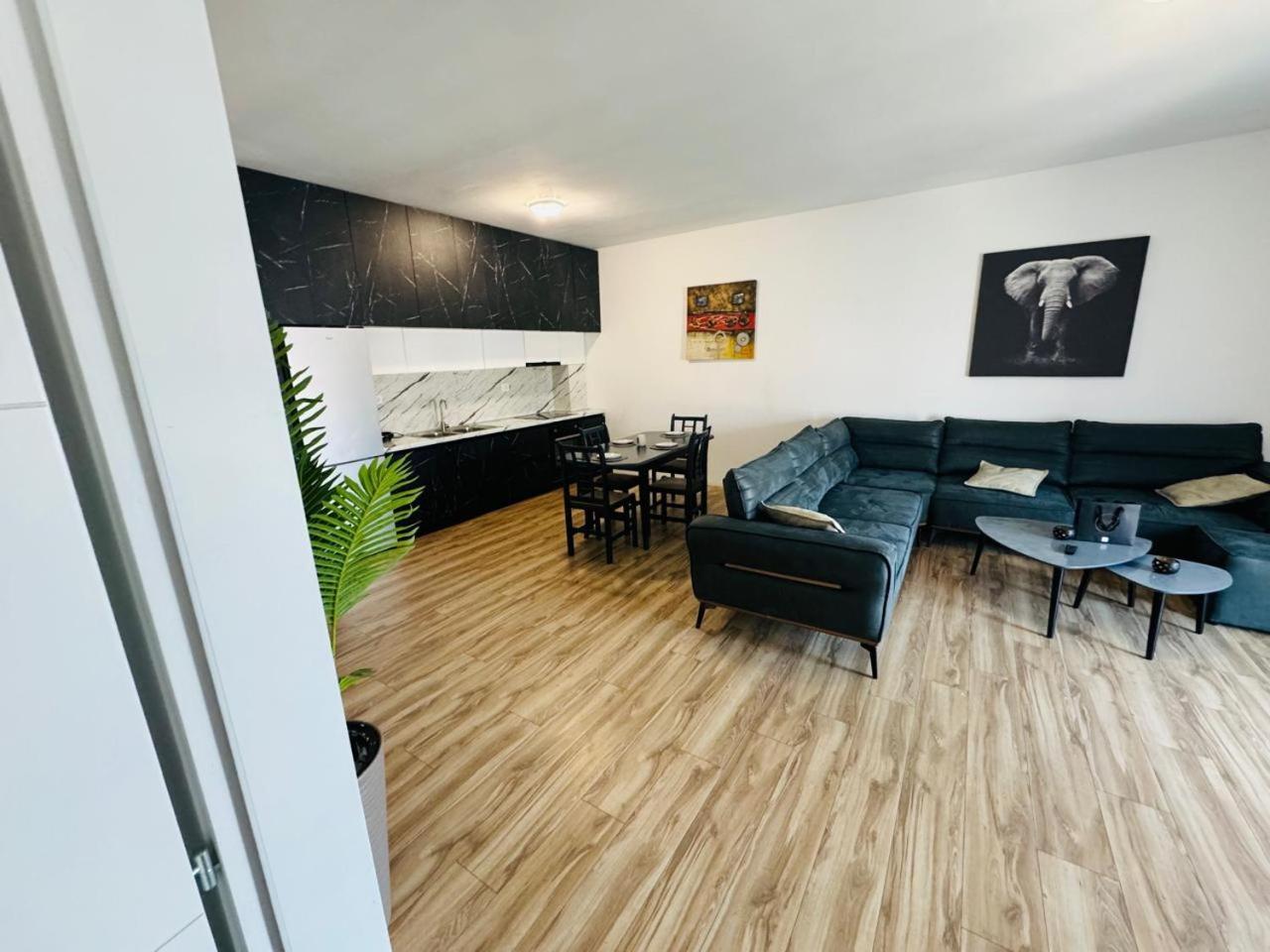 Apartamente 地拉那 外观 照片
