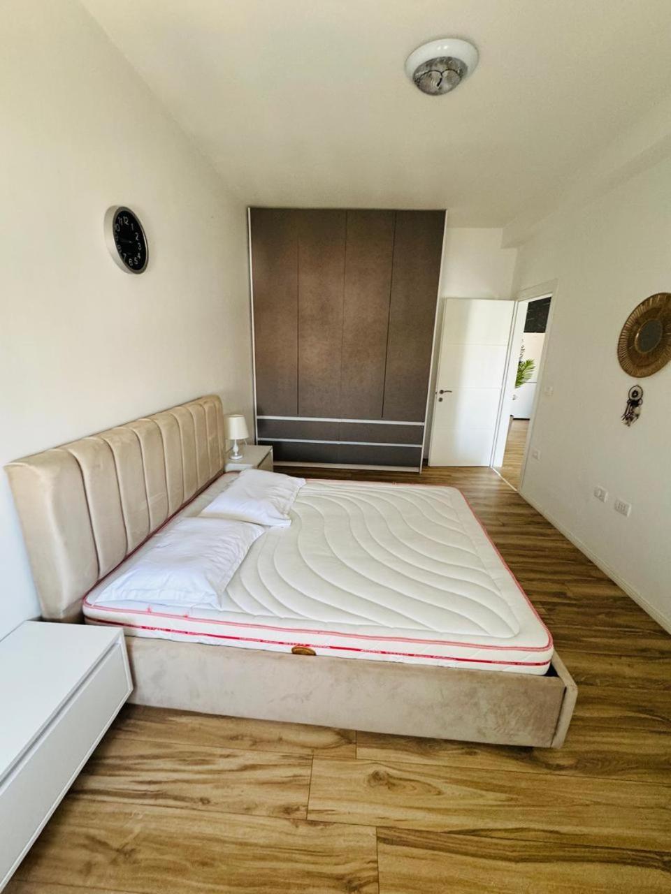 Apartamente 地拉那 外观 照片